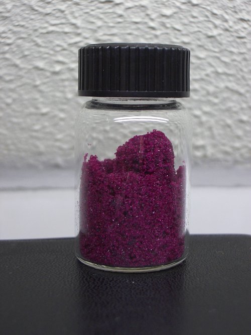 Cobalt Chloride là gì? Tính chất, ứng dụng và nguy hiểm