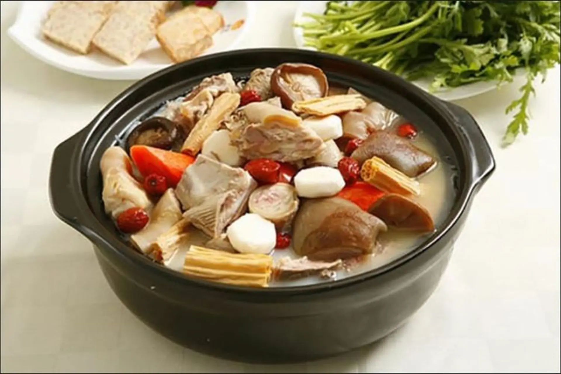 Chân Dê Hầm Thuốc Bắc: Món Ăn Bổ Dưỡng Và Hấp Dẫn Gallery 1