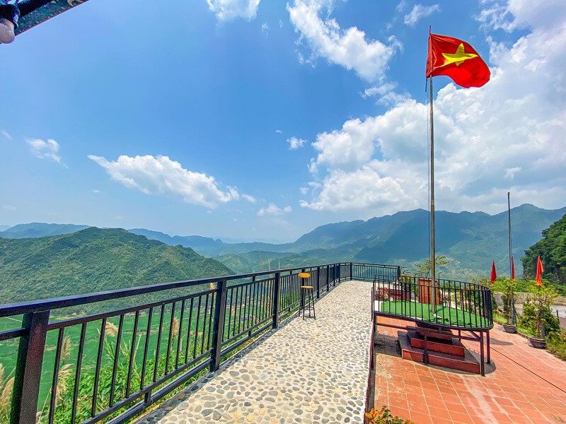 Cột Cờ Mai Châu