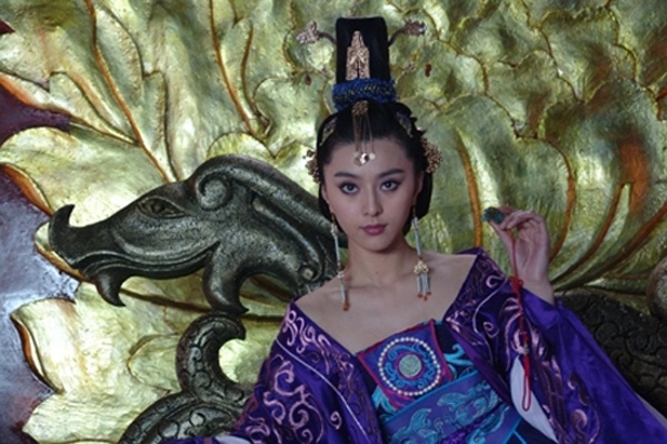 Cửu Đầu Trĩ Kê Tinh
