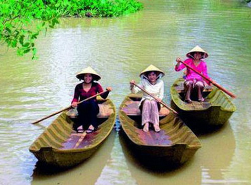 Xuồng Ba Lá: Phương Tiện Di Chuyển Trên Sông Nước Miền Tây Gallery 1
