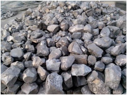 Phản ứng của đất đèn (Canxi cacbua) với nước (H2O)