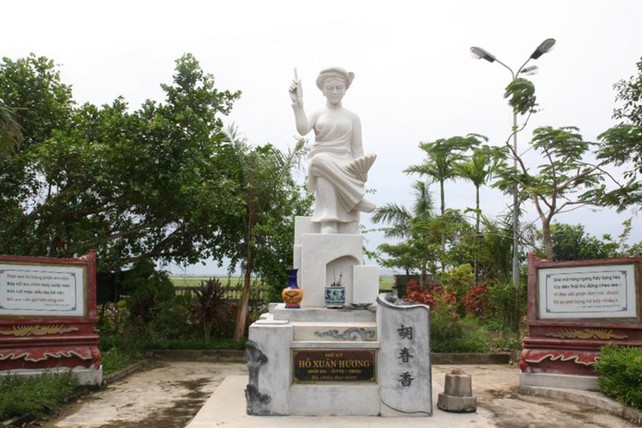 Ông Chúa Thơ Nôm Là Ai? Sự Nghiệp Và Di Sản Văn Học Gallery 2
