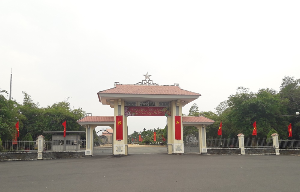 Ngã Ba Giồng - Di Tích Lịch Sử Anh Hùng