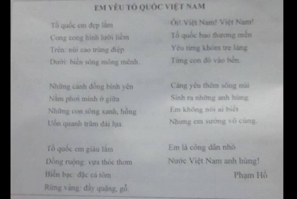 Em hiểu từ giàu trong câu thơ Tổ quốc em giàu lắm như thế nào?