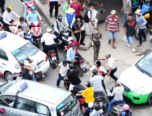 Gây gổ đánh nhau: Nguyên nhân, hậu quả và cách xử lý