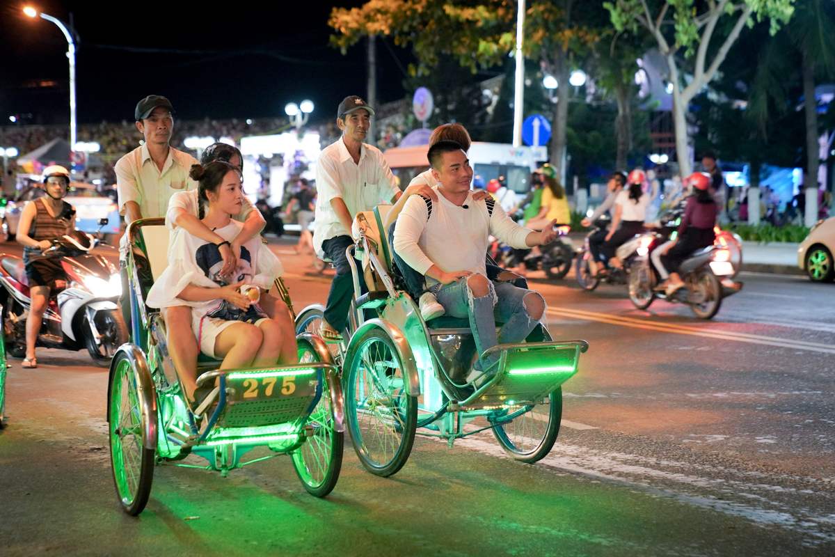 Xích lô Nha Trang: Trải nghiệm thú vị khám phá thành phố biển Gallery 1