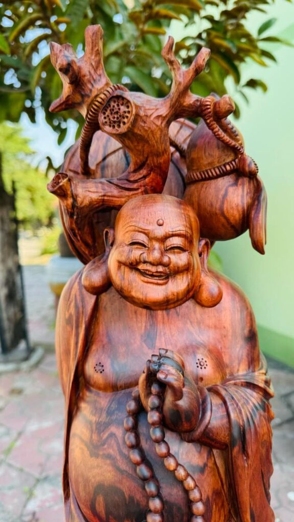 Tượng Gỗ Sưa Đỏ: Giá Trị, Ý Nghĩa Và Cách Chọn Mua Gallery 1