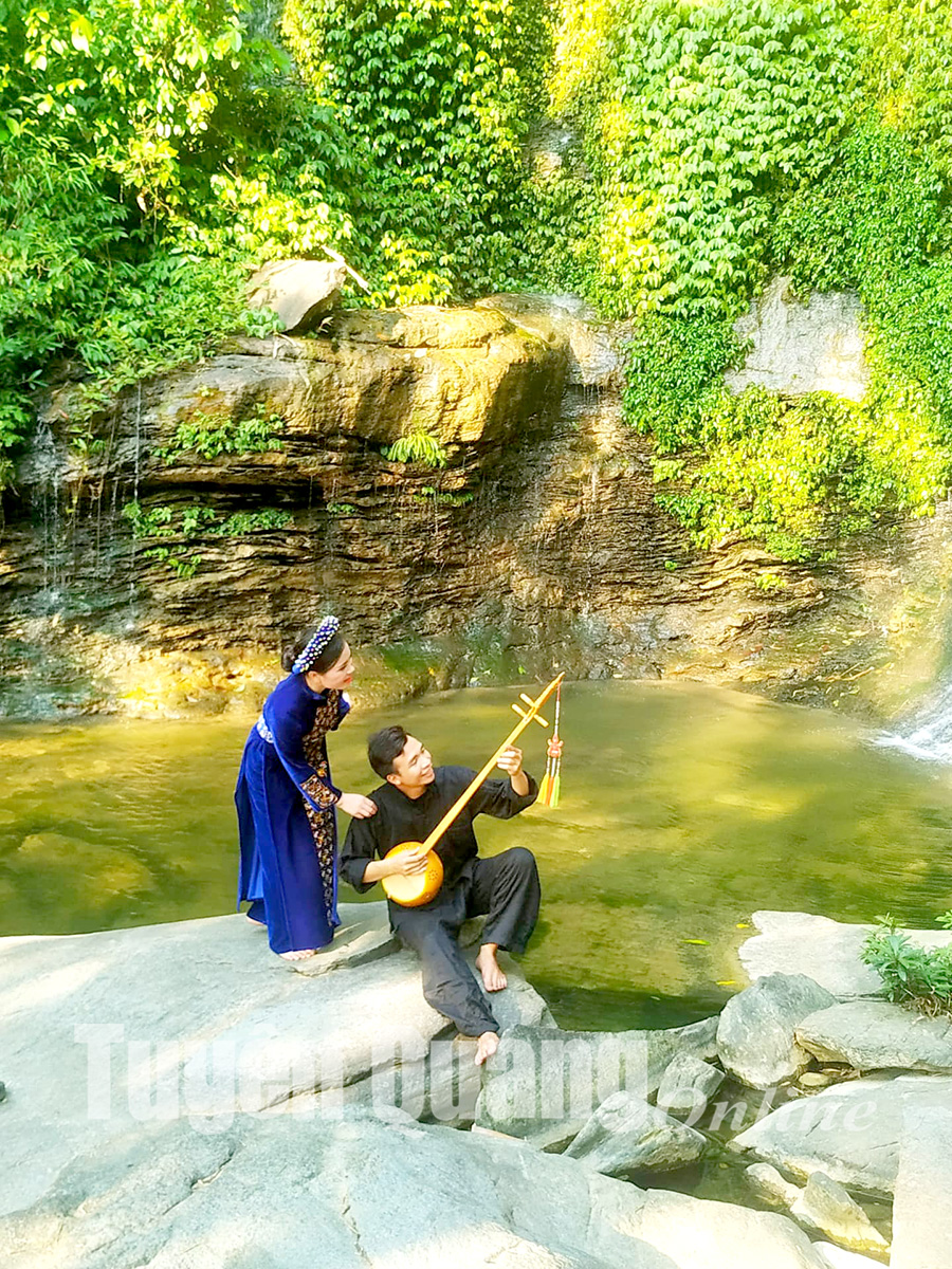 Thơ Dân Gian Việt Nam: Nguồn Cội Văn Học Và Giá Trị Tinh Thần Gallery 2