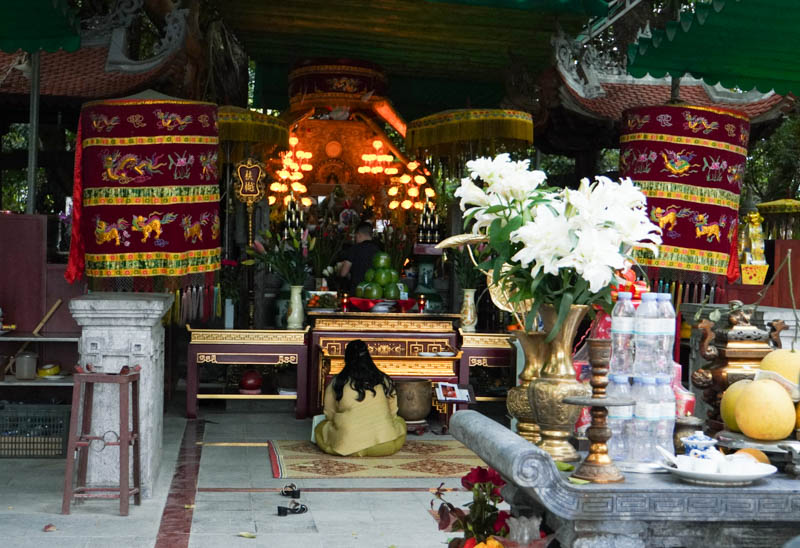 Miếu Đầm Thờ Ai? Gallery 2