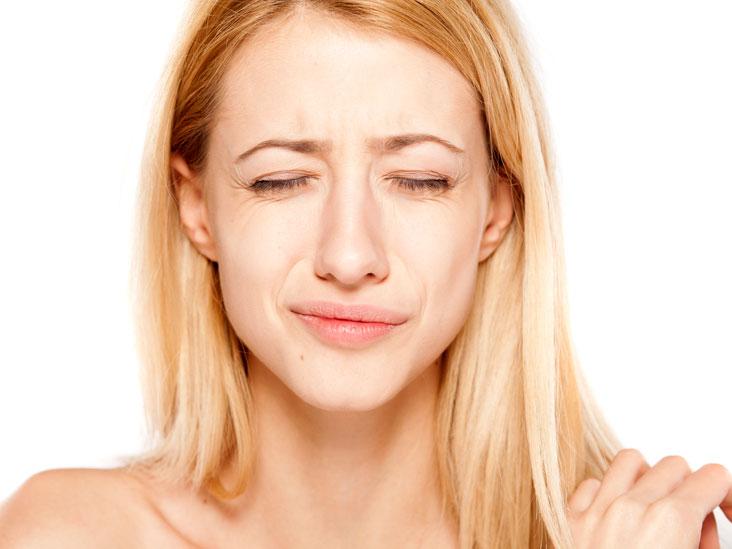 Giật Cơ Mặt Bên Phải Là Điềm Gì?