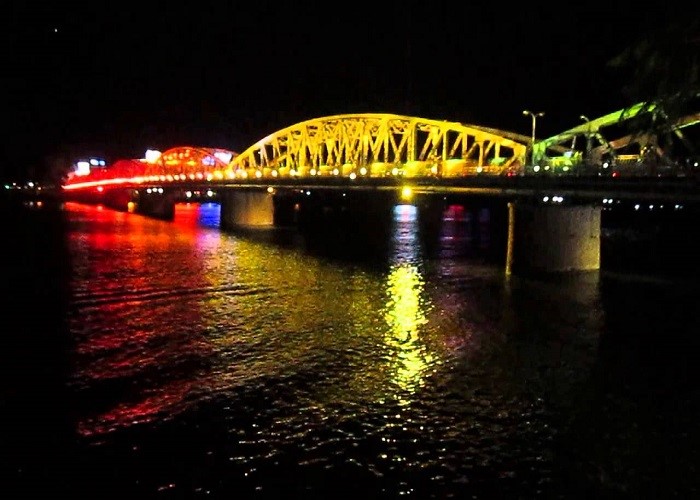 Giới thiệu cầu Tràng Tiền