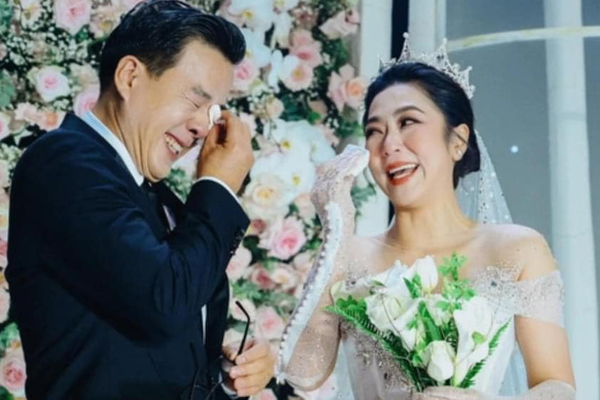 Hà Thanh Xuân Vua Cá Koi