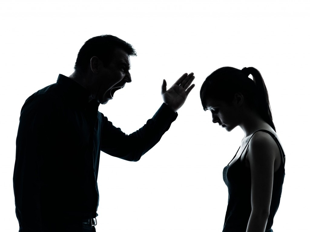 Hành Vi Làm Nhục Người Khác