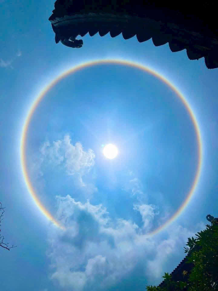 Hào Quang Mặt Trời
