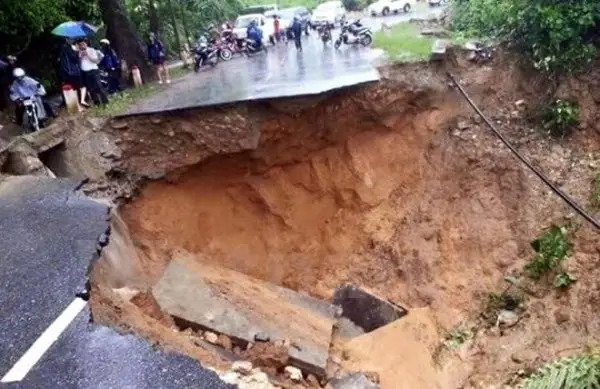 Hậu quả sạt lở đất