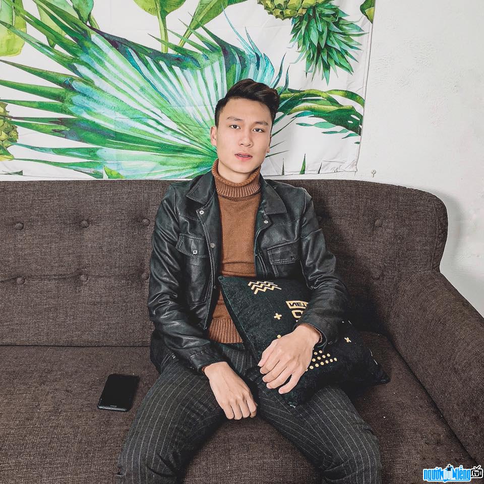 Hiếu Trong Gãy TV Sinh Năm Bao Nhiêu? Gallery 2