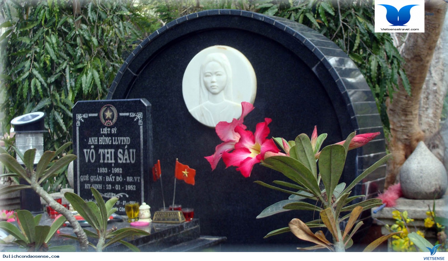 Hình ảnh mộ chị Võ Thị Sáu