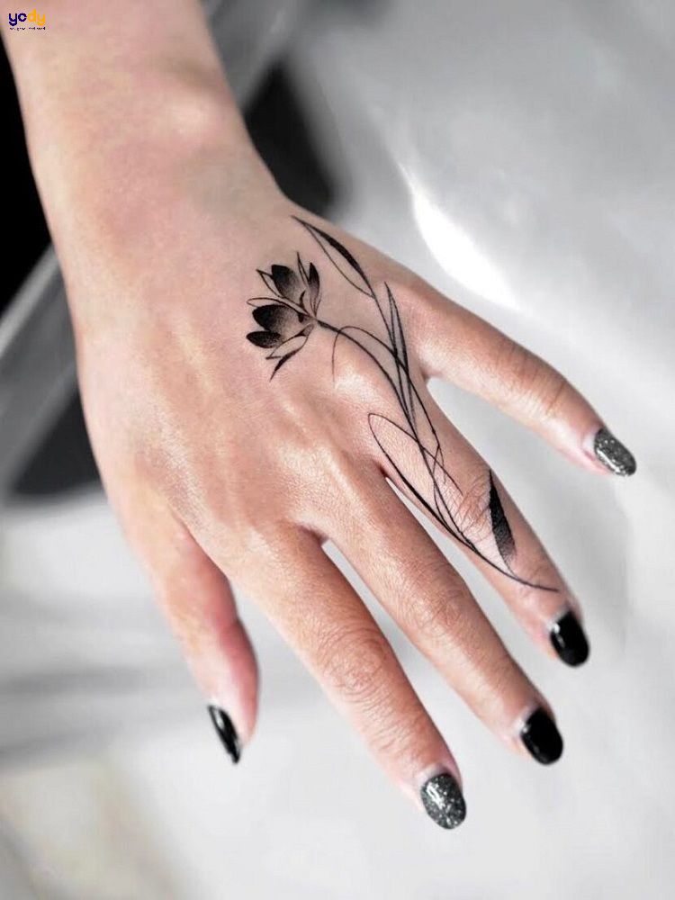 Hình Xăm Mu Bàn Tay Nhỏ Đẹp Gallery 2