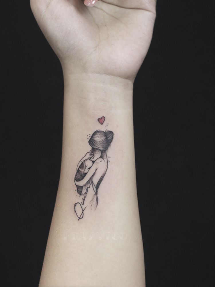 Hình Xăm Về Mẹ Mini: Những Ý Tưởng Nhỏ Xinh Đầy Ý Nghĩa Gallery 2