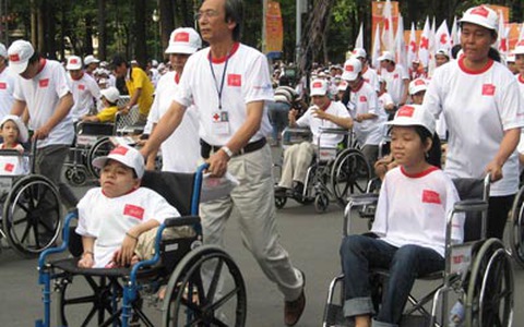 Hỗ trợ người khuyết tật