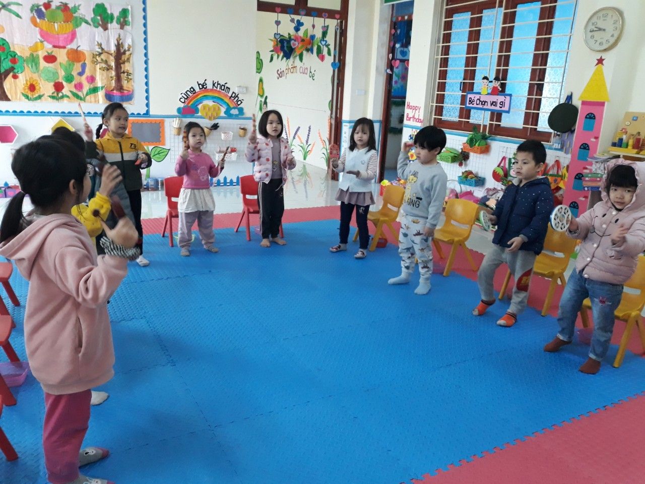 Giáo án dạy hát Anh Phi Công Ơi Gallery 2