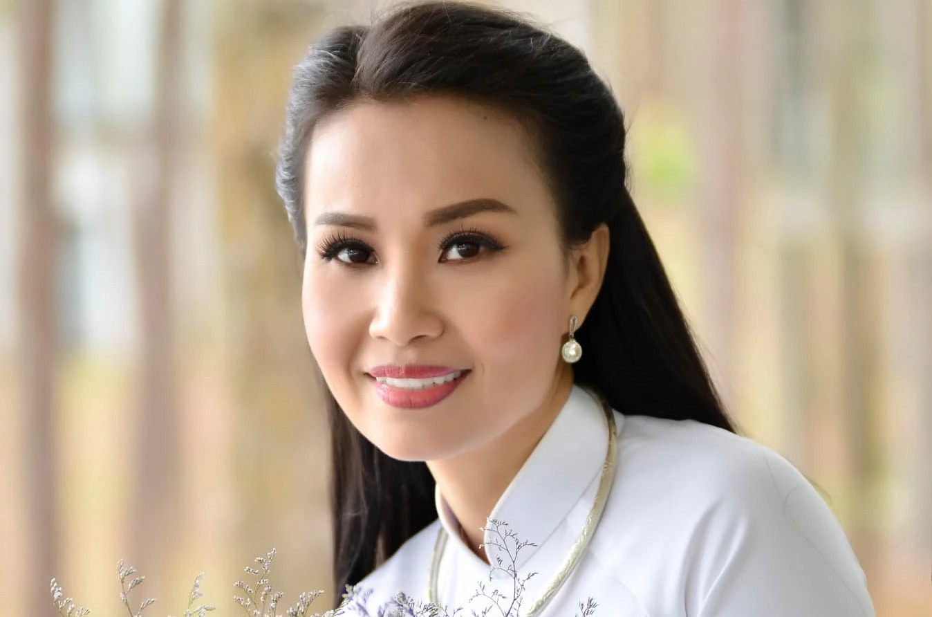 Nghe Cẩm Ly Quê Hương Gallery 2