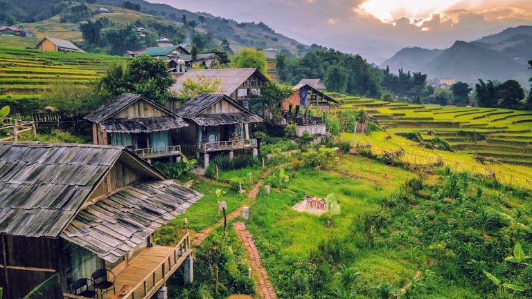 Cảnh Đẹp Lào Cai - Khám Phá Vẻ Đẹp Hùng Vĩ Và Mê Hoặc Của Tây Bắc Gallery 2