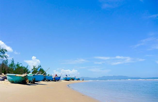 Bãi Cát Vàng Vũng Tàu: Thiên Đường Biển Cát Trắng Mịn Gallery 1