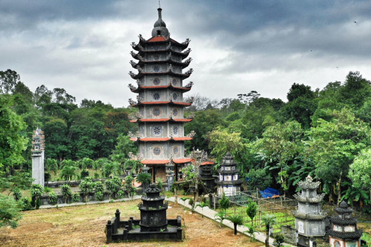 Núi Ấn Sông Trà - Vẻ đẹp hoang sơ và hùng vĩ Gallery 1