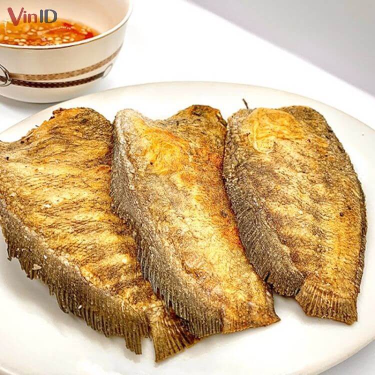 Khô Cá Sặc Chiên - Món Ăn Vặt Cay Nồng Hấp Dẫn