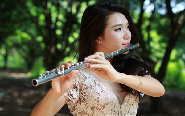Thổi Sáo Bằng Tay: Hướng Dẫn Chi Tiết Từ A Đến Z Gallery 1
