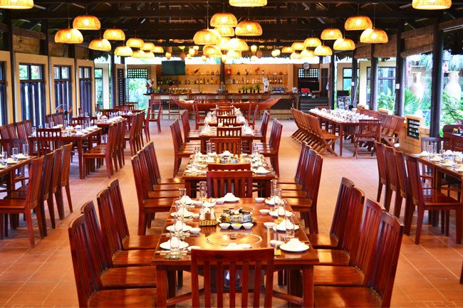 Nhà hàng Cây Bàng - Trải nghiệm ẩm thực tuyệt vời Gallery 1