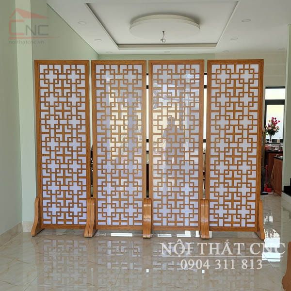 Khung gỗ che bàn thờ: Tạo không gian thờ cúng trang nghiêm và hiện đại