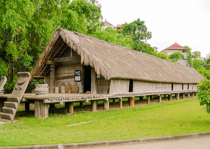 Ngôi nhà truyền thống của người Ê Đê Gallery 1