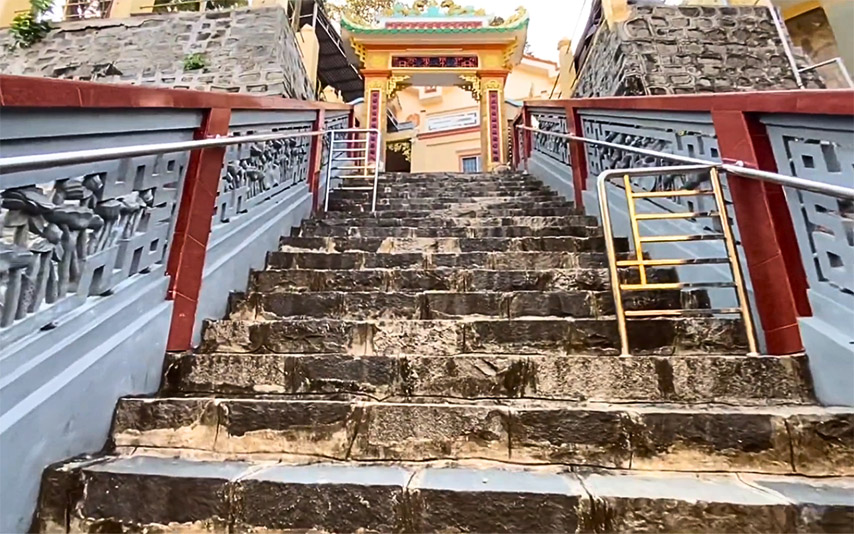 Chùa Hang Núi Bà Đen Gallery 2