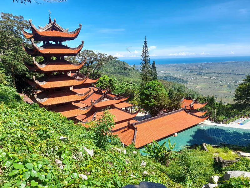 Chùa Núi Tà Cú - Ngôi Chùa Trên Đỉnh Núi Thiêng Liêng Gallery 2
