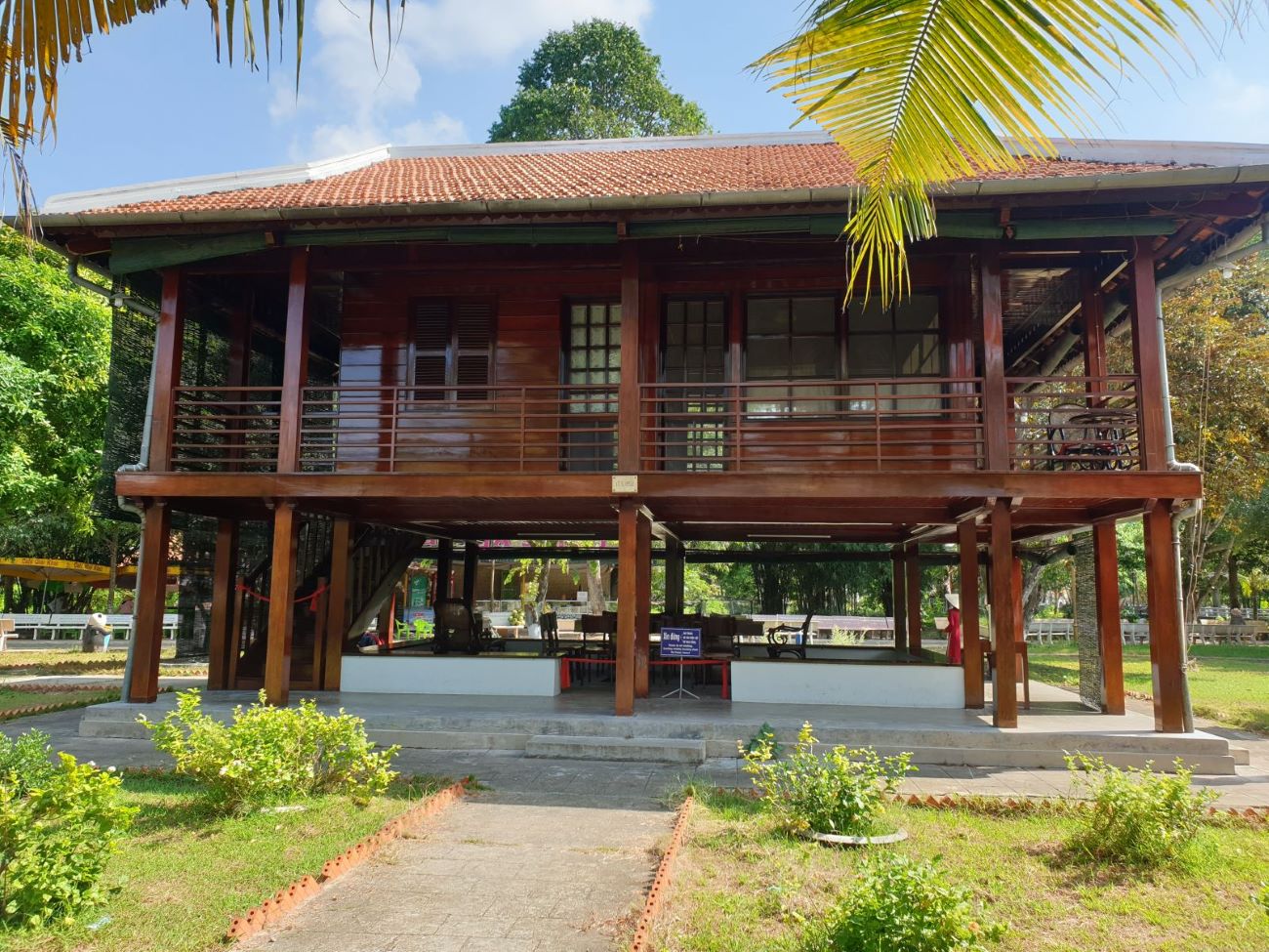 Nhà sàn Bác Hồ ở Nghệ An Gallery 2