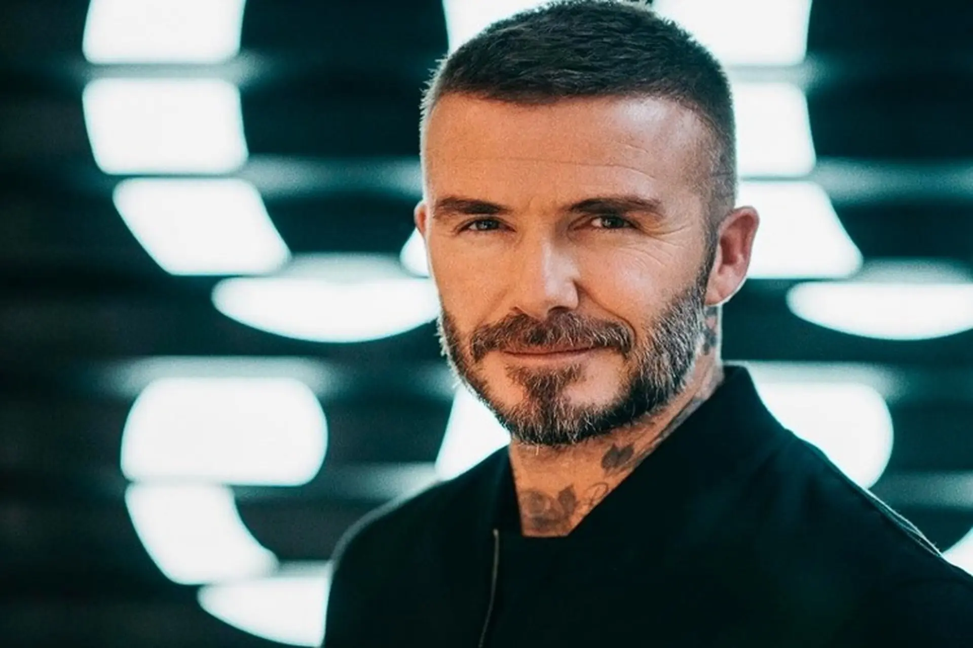 Kiểu Tóc David Beckham: Từ Quá Khứ Đến Hiện Tại Gallery 1