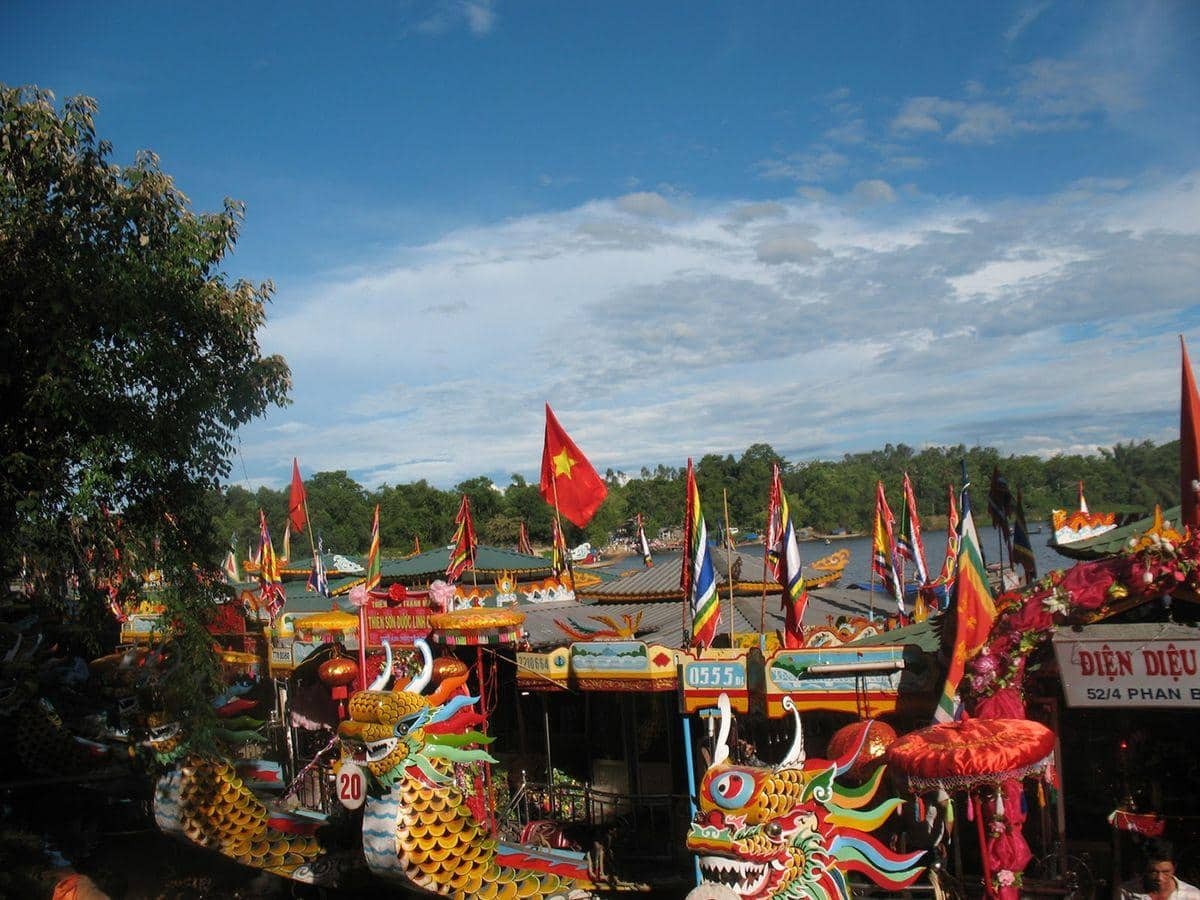 Lễ Hội Điện Hòn Chén -  Trải Nghiệm Văn Hóa Độc Đáo Của Người Dân Miền Trung Gallery 2