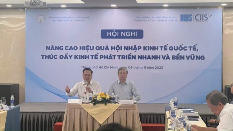 Hướng Về Tương Lai: Những Cơ Hội và Thách Thức Gallery 2