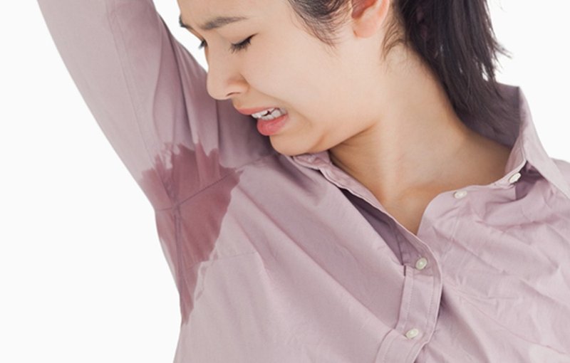 Mặc áo của người hôi nách có bị lây không? Gallery 2