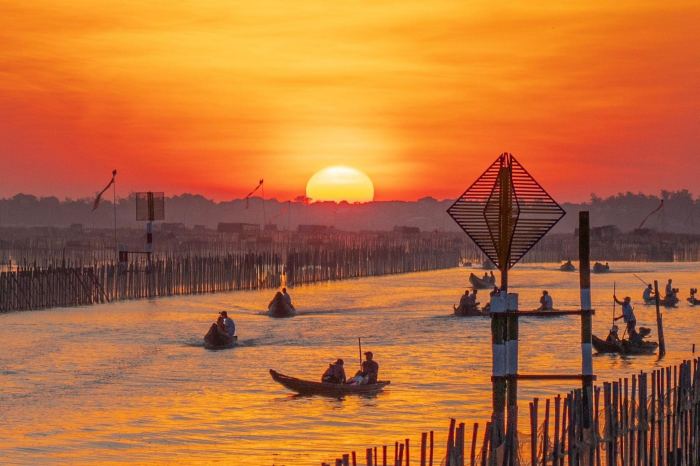 Làng Chài Ngư Mỹ Thạnh - Khám Phá Vẻ Đẹp Bình Yên Của Miền Tây