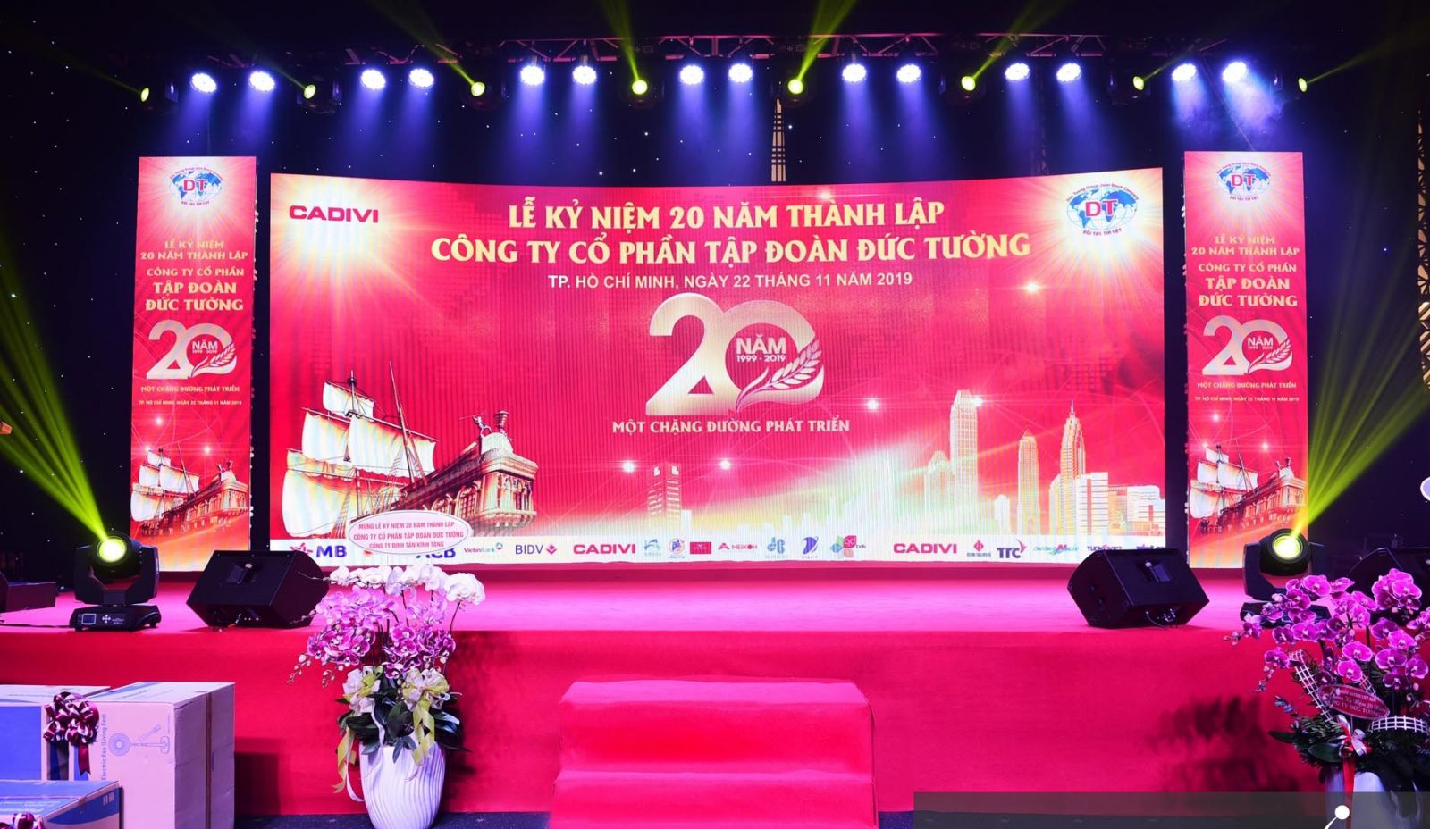 Lễ Kỷ Niệm: Ý Nghĩa, Cách Tổ Chức Và Những Điều Cần Lưu Ý