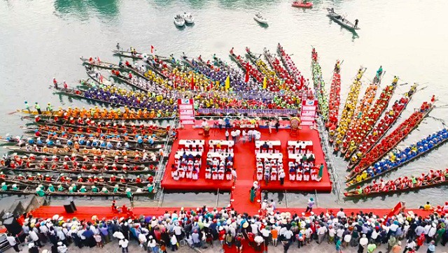 Đua Thuyền Lệ Thủy - Trải Nghiệm Sôi Động Lễ Hội Miền Trung Gallery 1