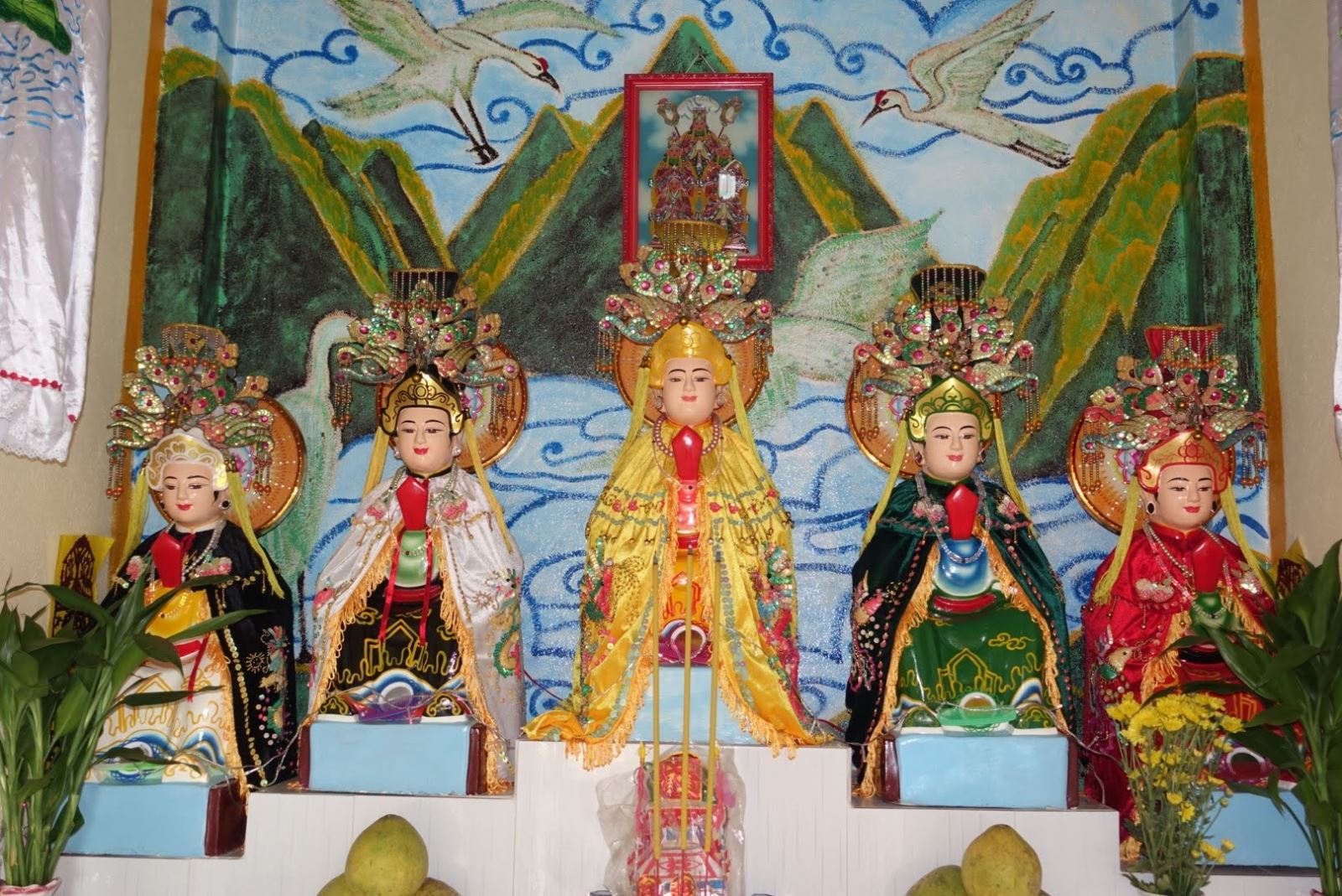 Miếu 5 Cô Côn Đảo Gallery 1