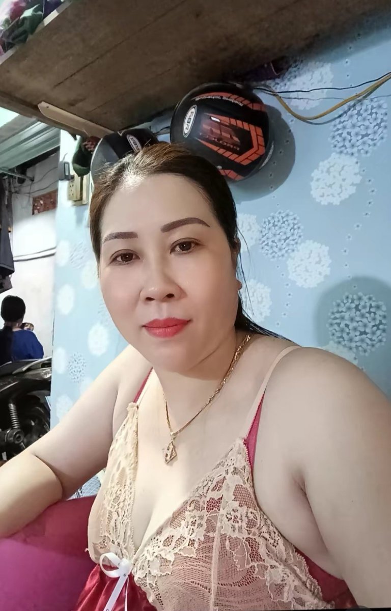 Loạn Luân Máy Bay Ba Gia