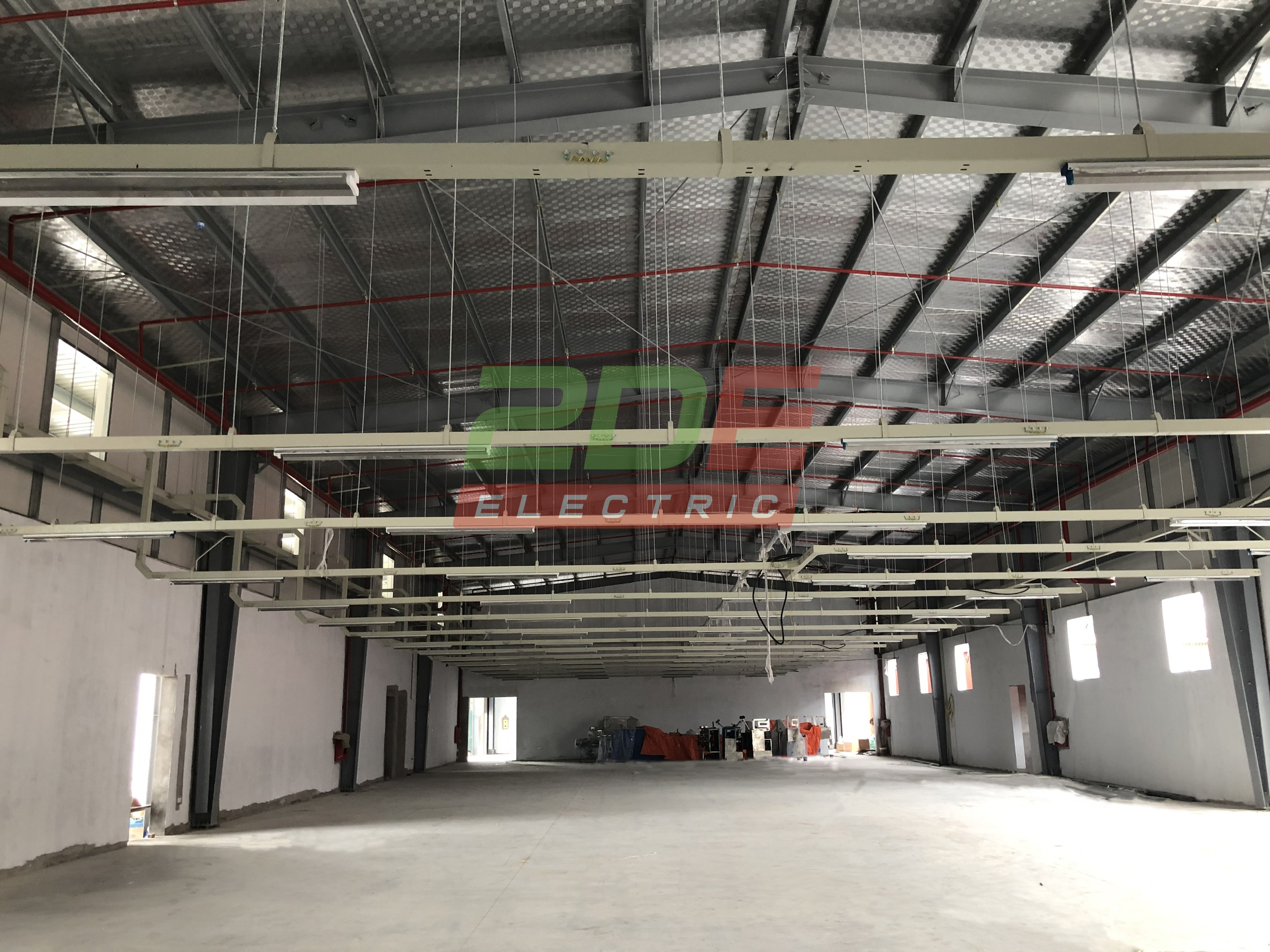 Quang Treo Máng Cáp: Giải Pháp Quản Lý Cáp Hiệu Quả Gallery 1