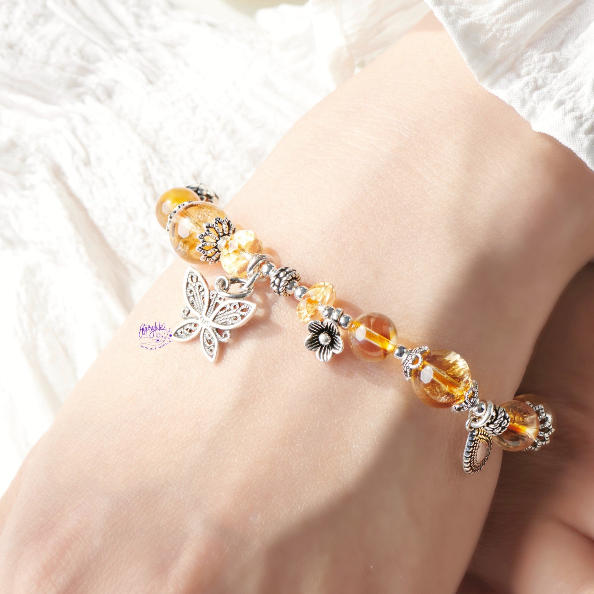 Vòng đeo tay: Phong cách thời trang và sức khỏe Gallery 2