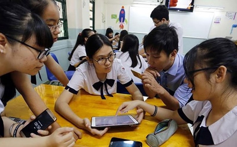 Lớp Mấy Được Dùng Điện Thoại?